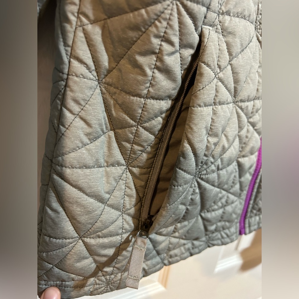 Women’s North Face Tamburello Grey lightweight Puffer jacket - Picture 7 of 7